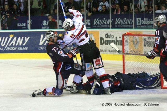 Photo hockey match Grenoble  - Briançon  le 27/03/2009