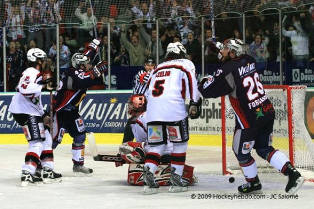 Photo hockey match Grenoble  - Briançon  le 27/03/2009