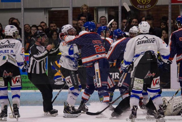 Photo hockey match Clermont-Ferrand - Courchevel-Méribel-Pralognan le 13/04/2019
