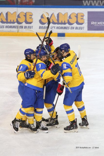 Photo hockey match Denmark - Ukraine le 15/04/2019