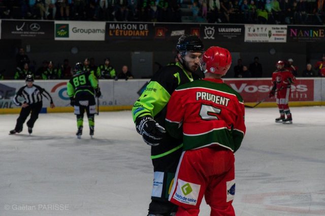 Photo hockey match Epinal  - Courbevoie  le 22/04/2019