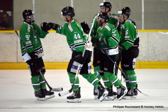 Photo hockey reportage L'eau thermale meilleure que le vin de Bourgogne