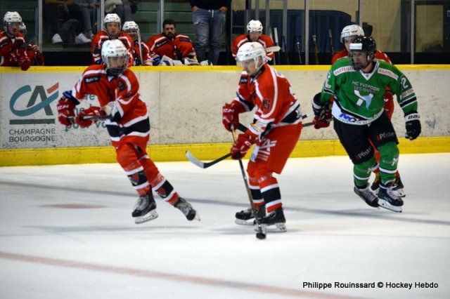 Photo hockey reportage L'eau thermale meilleure que le vin de Bourgogne