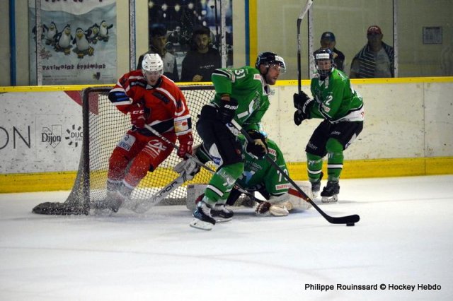 Photo hockey reportage L'eau thermale meilleure que le vin de Bourgogne