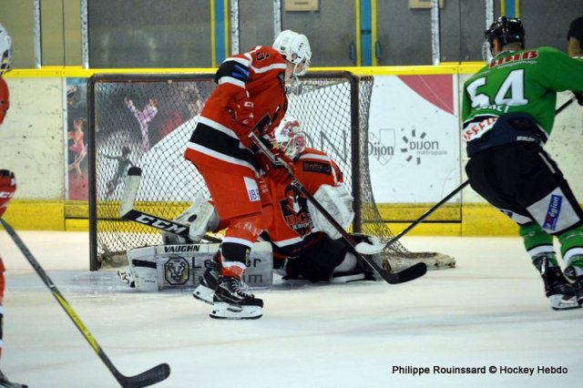 Photo hockey reportage L'eau thermale meilleure que le vin de Bourgogne
