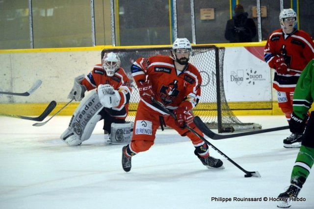Photo hockey reportage L'eau thermale meilleure que le vin de Bourgogne