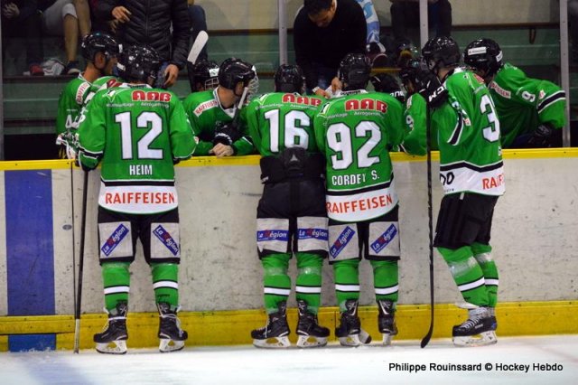 Photo hockey reportage L'eau thermale meilleure que le vin de Bourgogne