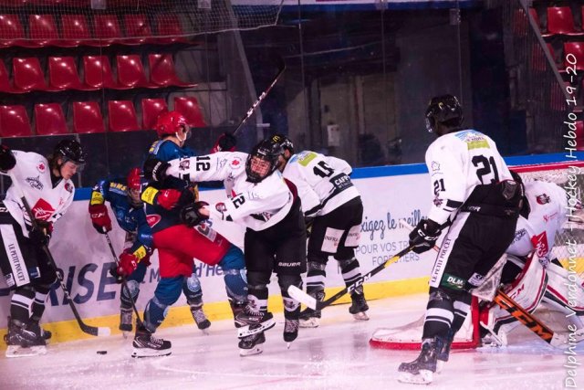 Photo hockey reportage U20 - Grenoble Amiens: un match renversant