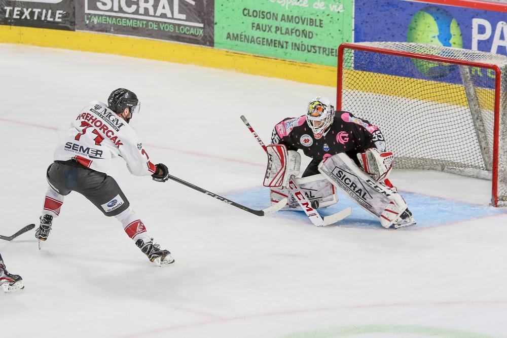 Amiens  5 - 2 Chamonix 