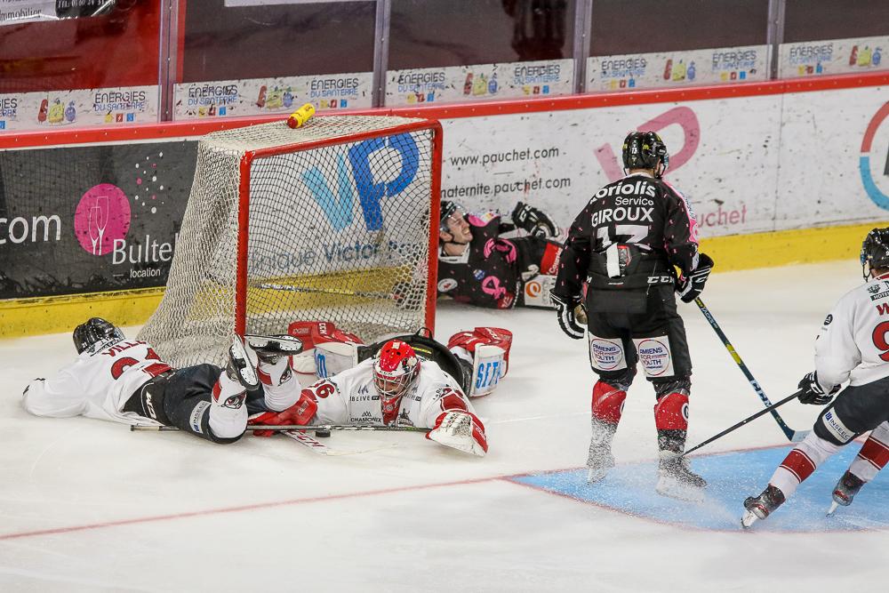 Amiens  5 - 2 Chamonix 