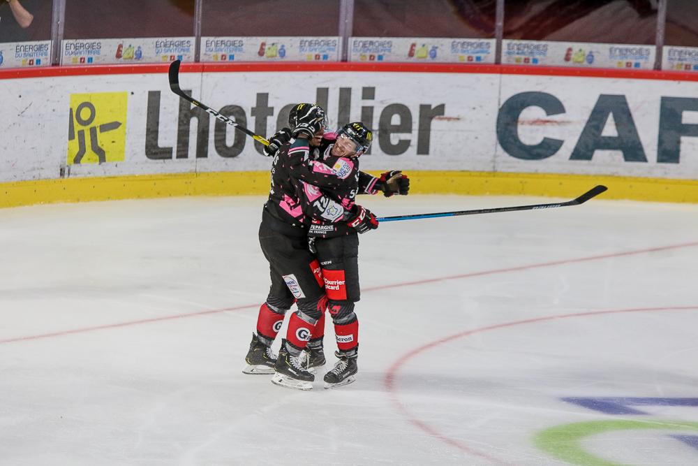 Amiens  5 - 2 Chamonix 