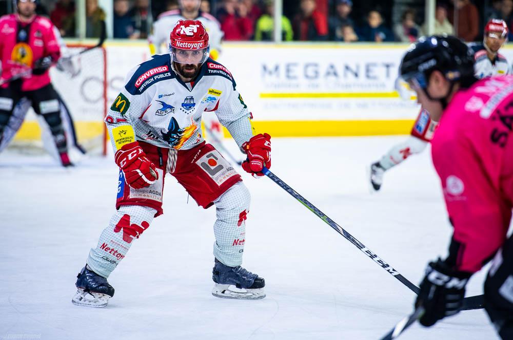 Chamonix  3 - 6 Grenoble 