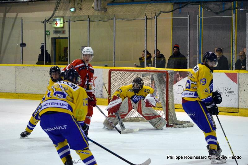 Dijon  12 - 0 Compiègne