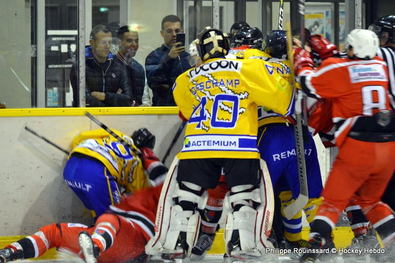 Dijon  12 - 0 Compiègne