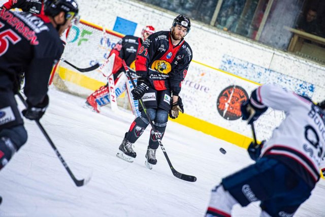 Photo hockey match Chamonix  - Angers  le 19/11/2019