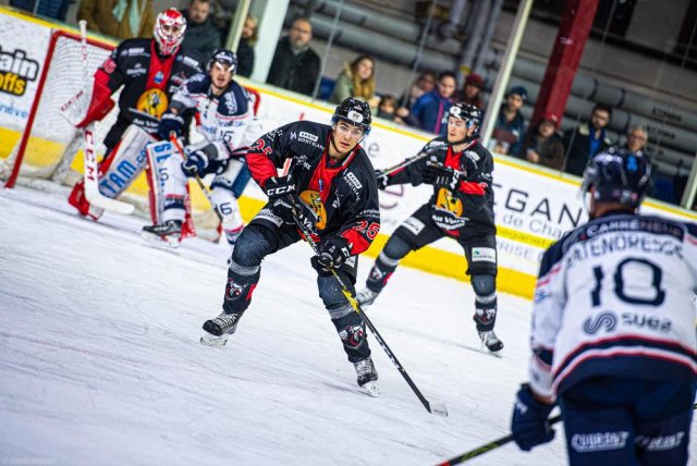 Photo hockey match Chamonix  - Angers  le 19/11/2019