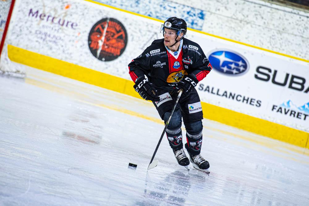 Chamonix  4 - 3 Gap 