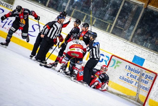 Photo hockey match Chamonix  - Briançon  le 06/12/2019
