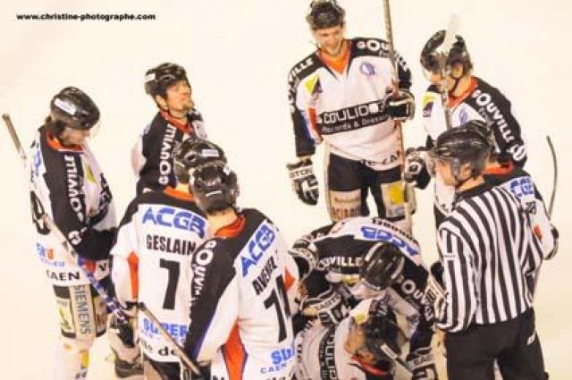 Photo hockey match Cergy-Pontoise - Caen  le 14/04/2009
