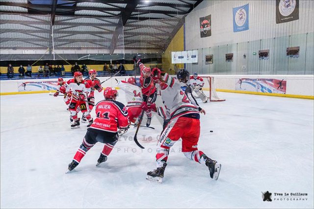 Photo hockey match Neuilly/Marne - Courbevoie  le 03/10/2020