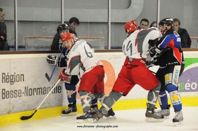 Photo hockey match Caen  - Cergy-Pontoise le 18/04/2009