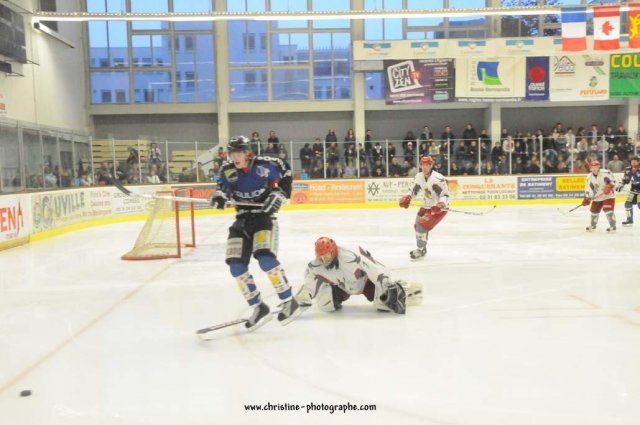 Photo hockey match Caen  - Cergy-Pontoise le 18/04/2009