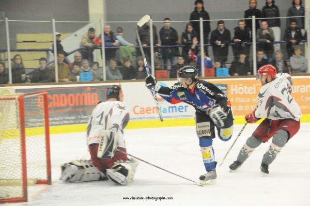 Photo hockey match Caen  - Cergy-Pontoise le 18/04/2009