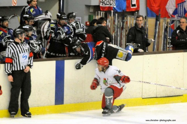 Photo hockey match Caen  - Cergy-Pontoise le 18/04/2009