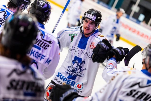 Photo hockey match Morzine-Avoriaz - Courchevel-Méribel-Pralognan le 20/10/2020