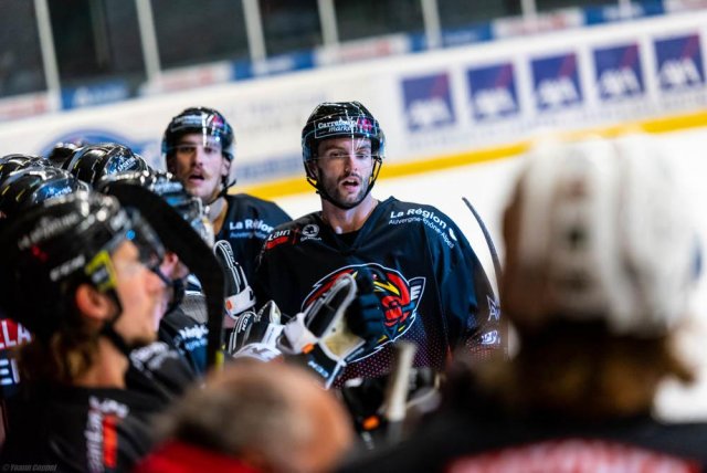 Photo hockey match Morzine-Avoriaz - Courchevel-Méribel-Pralognan le 20/10/2020