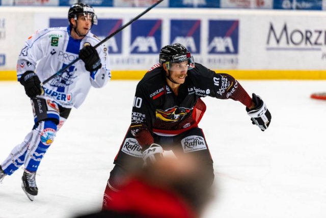 Photo hockey match Morzine-Avoriaz - Courchevel-Méribel-Pralognan le 20/10/2020