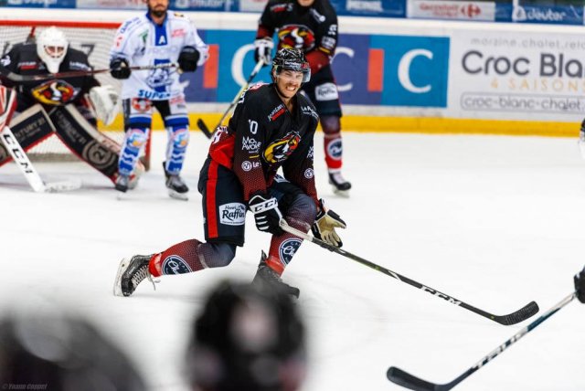 Photo hockey match Morzine-Avoriaz - Courchevel-Méribel-Pralognan le 20/10/2020