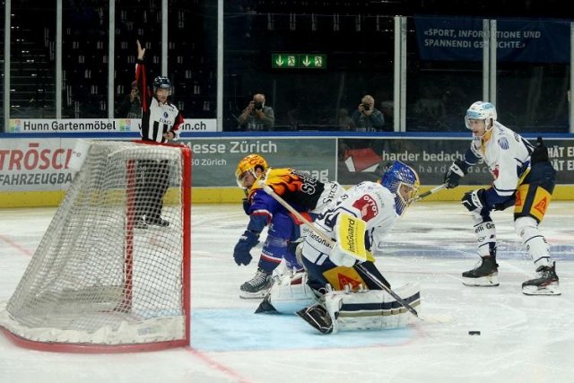 Photo hockey match Zürich - Zug le 22/10/2020