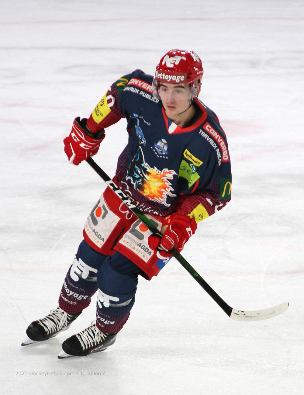 Grenoble reprend par un match amical — Reportage