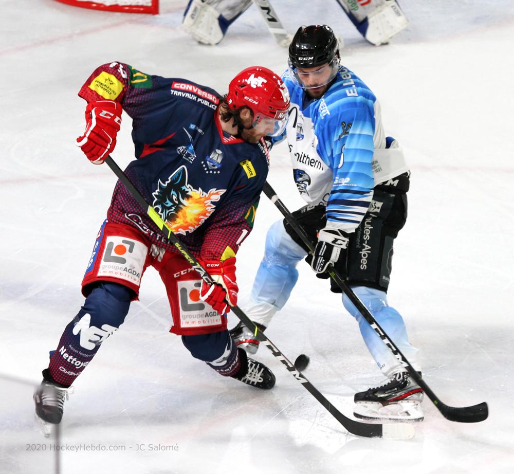 Grenoble reprend par un match amical — Reportage
