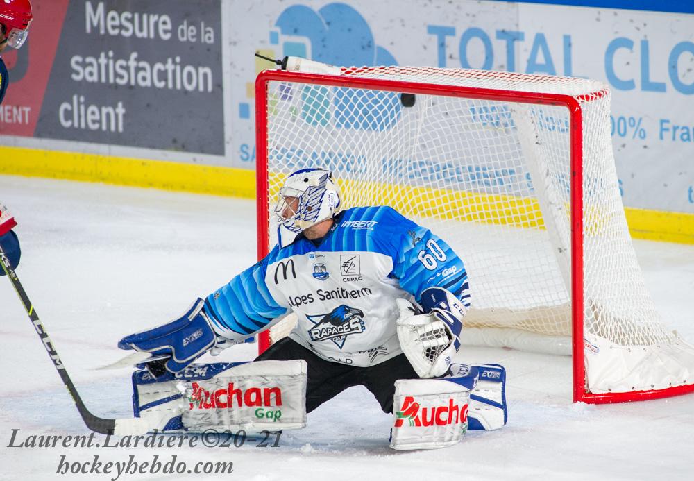 Grenoble reprend par un match amical — Reportage