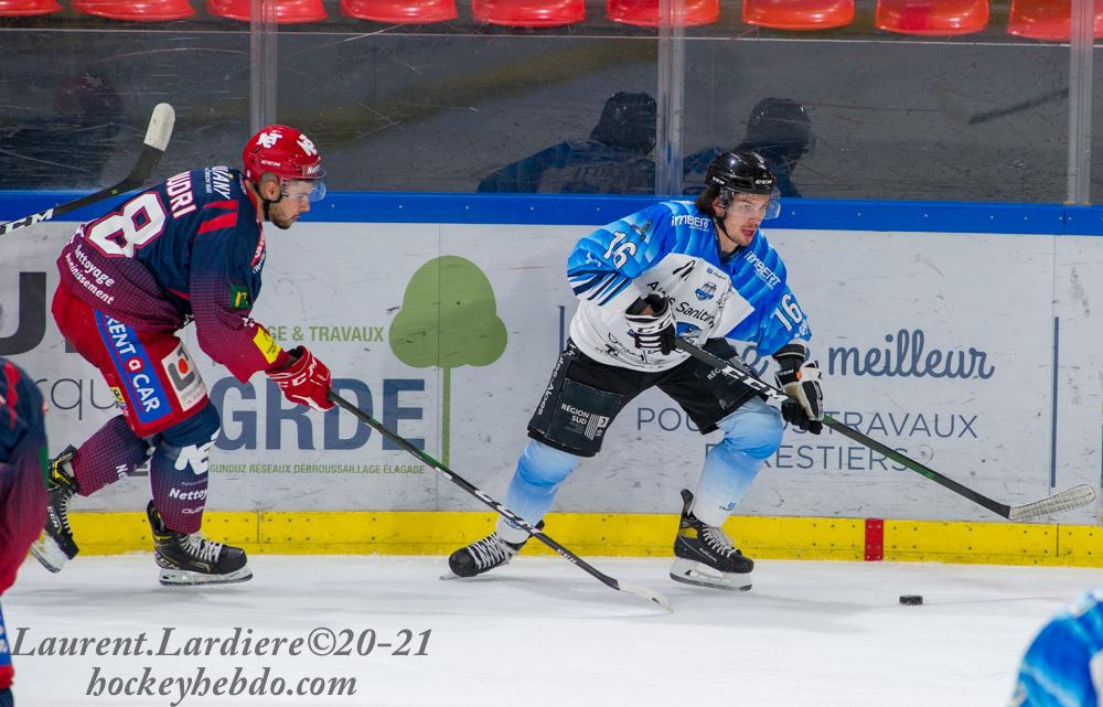 Grenoble reprend par un match amical — Reportage