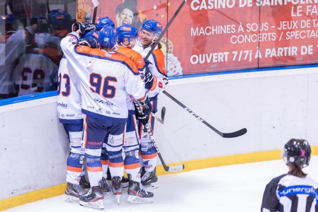 Photo hockey match Mont-Blanc - Clermont-Ferrand le 17/04/2021