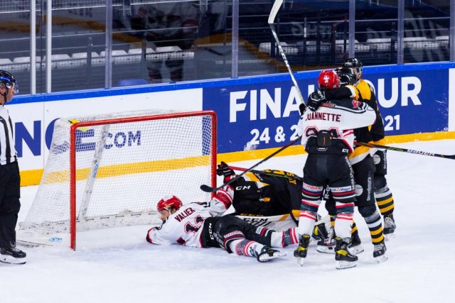 Photo hockey match Strasbourg  - Neuilly/Marne le 24/04/2021