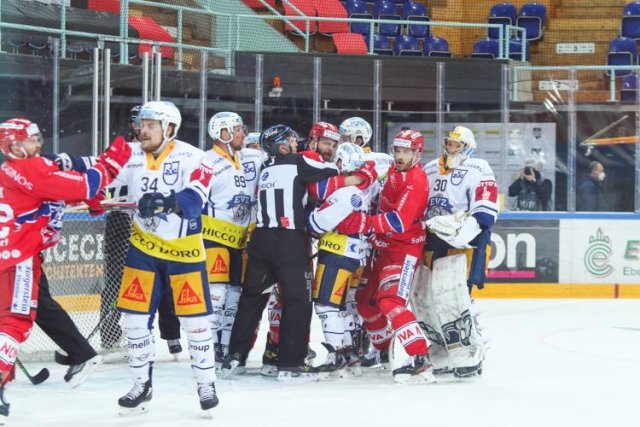 Photo hockey match Rapperswil-Jona - Zug le 27/04/2021