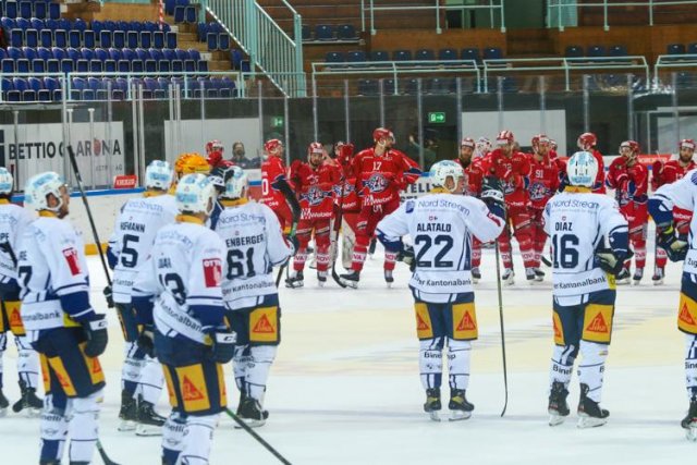 Photo hockey match Rapperswil-Jona - Zug le 27/04/2021