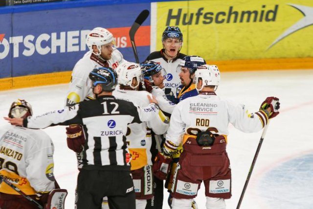 Photo hockey match Zug - Genève le 03/05/2021
