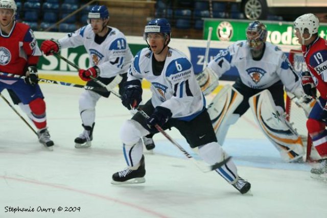 Photo hockey reportage CM09 - J2 : Finlande et Tchéquie 5 partout !!