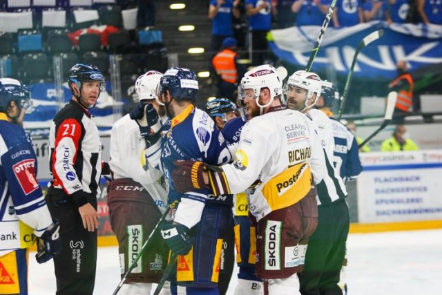 Photo hockey match Zug - Genève le 07/05/2021