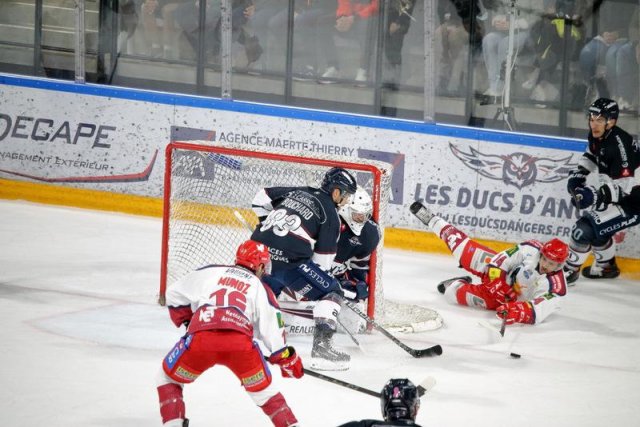 Photo hockey match Angers  - Grenoble  le 01/10/2021