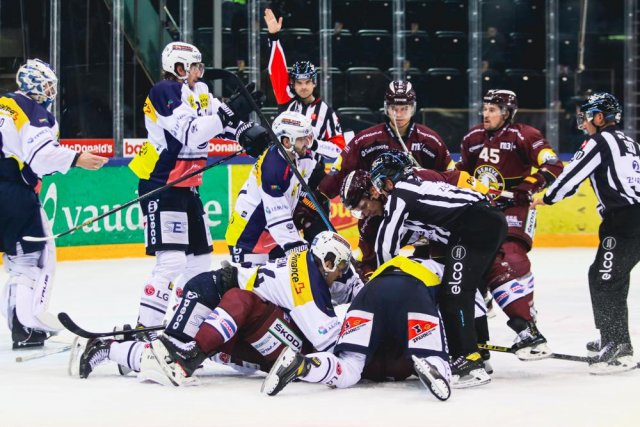 Photo hockey match Genève - Ambrì-Piotta le 02/10/2021