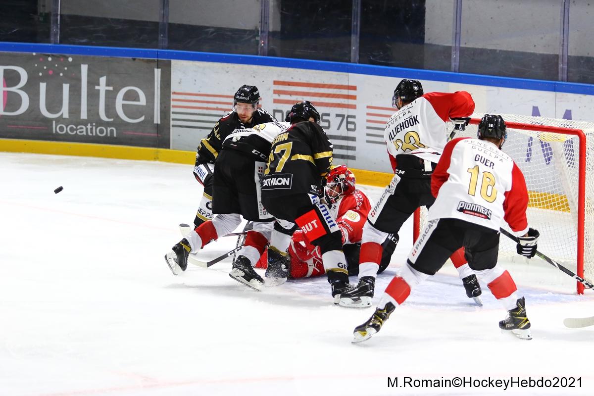 Rouen 4 - 0 Chamonix 