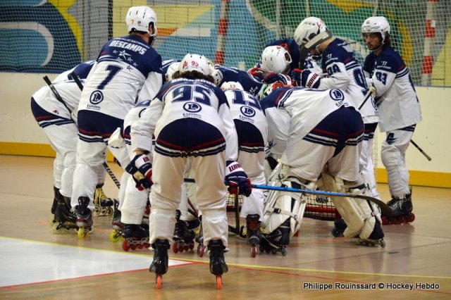 Photo hockey reportage N1 : Premier succès pour les Griffons