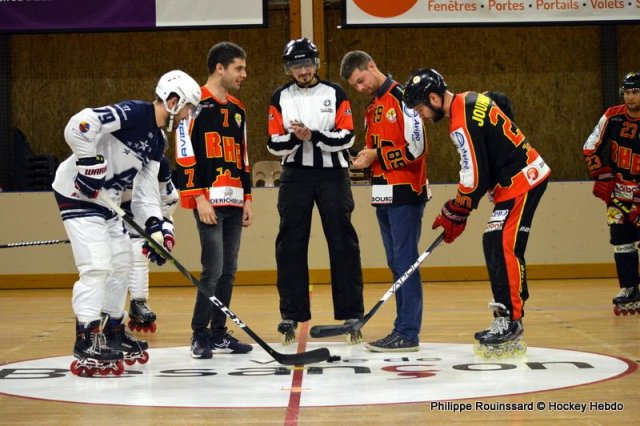 Photo hockey reportage N1 : Premier succès pour les Griffons