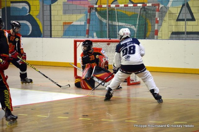 Photo hockey reportage N1 : Premier succès pour les Griffons